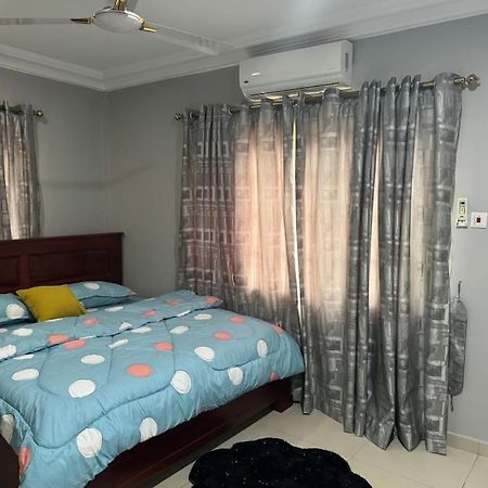 East Legon Luxury 2Bed Apt. W/ Free Wi-Fi Διαμέρισμα Άκρα Εξωτερικό φωτογραφία