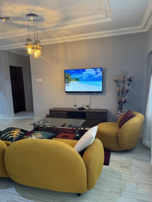 East Legon Luxury 2Bed Apt. W/ Free Wi-Fi Διαμέρισμα Άκρα Εξωτερικό φωτογραφία