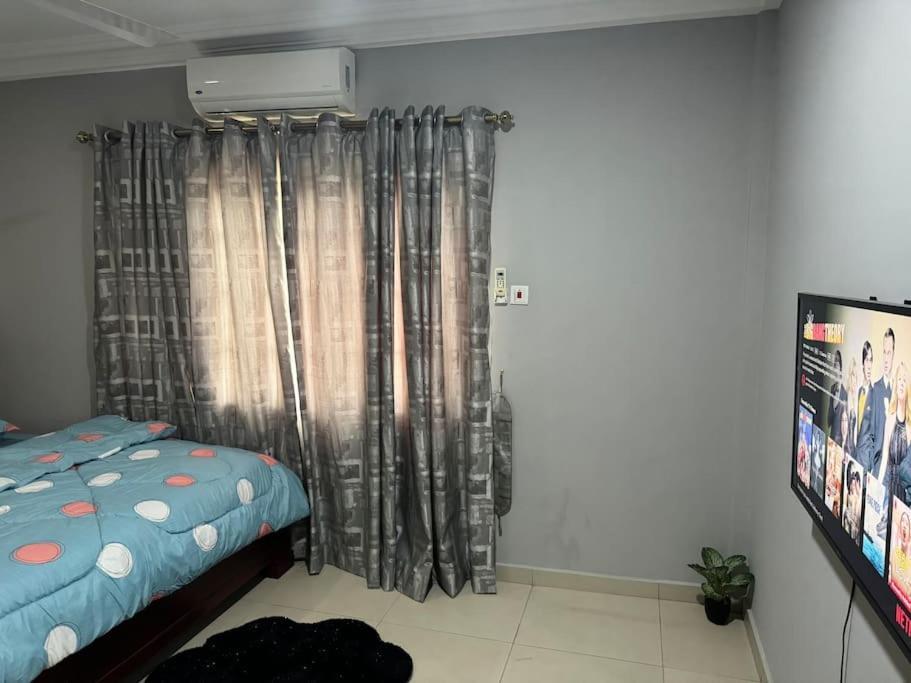 East Legon Luxury 2Bed Apt. W/ Free Wi-Fi Διαμέρισμα Άκρα Εξωτερικό φωτογραφία