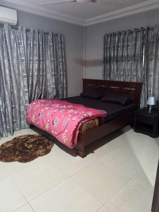 East Legon Luxury 2Bed Apt. W/ Free Wi-Fi Διαμέρισμα Άκρα Εξωτερικό φωτογραφία